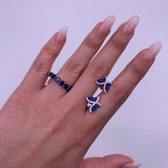 Blue butterfly set stud earrings and band - Picture 4 of 4